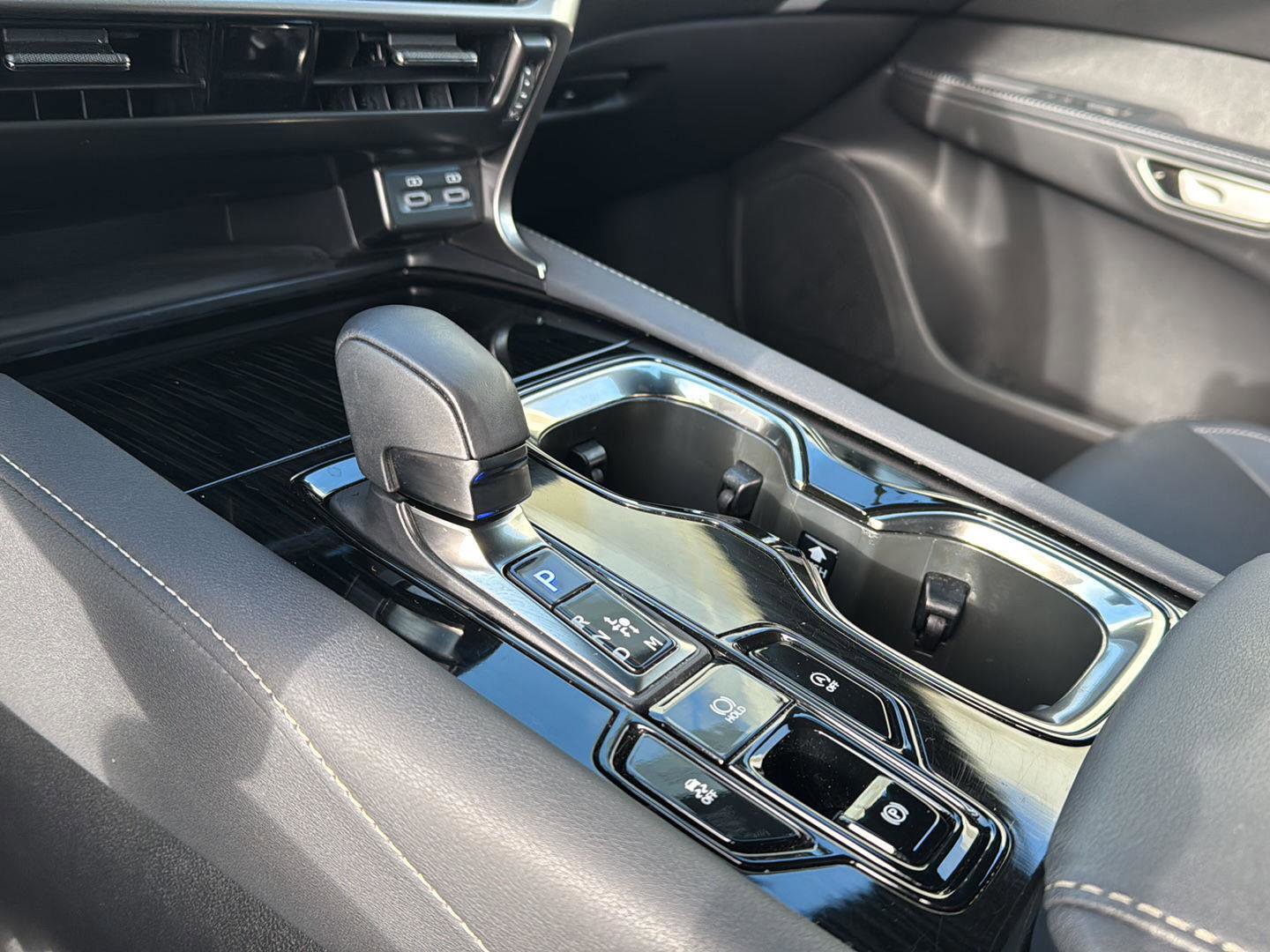 Certified 2025 Lexus RX 350 FWD image 24