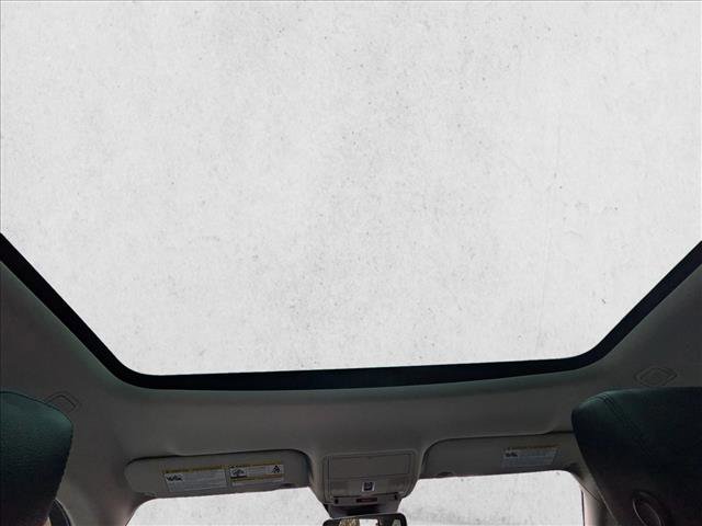 Used 2020 Land Rover Range Rover Evoque S AWD/4WD image 20