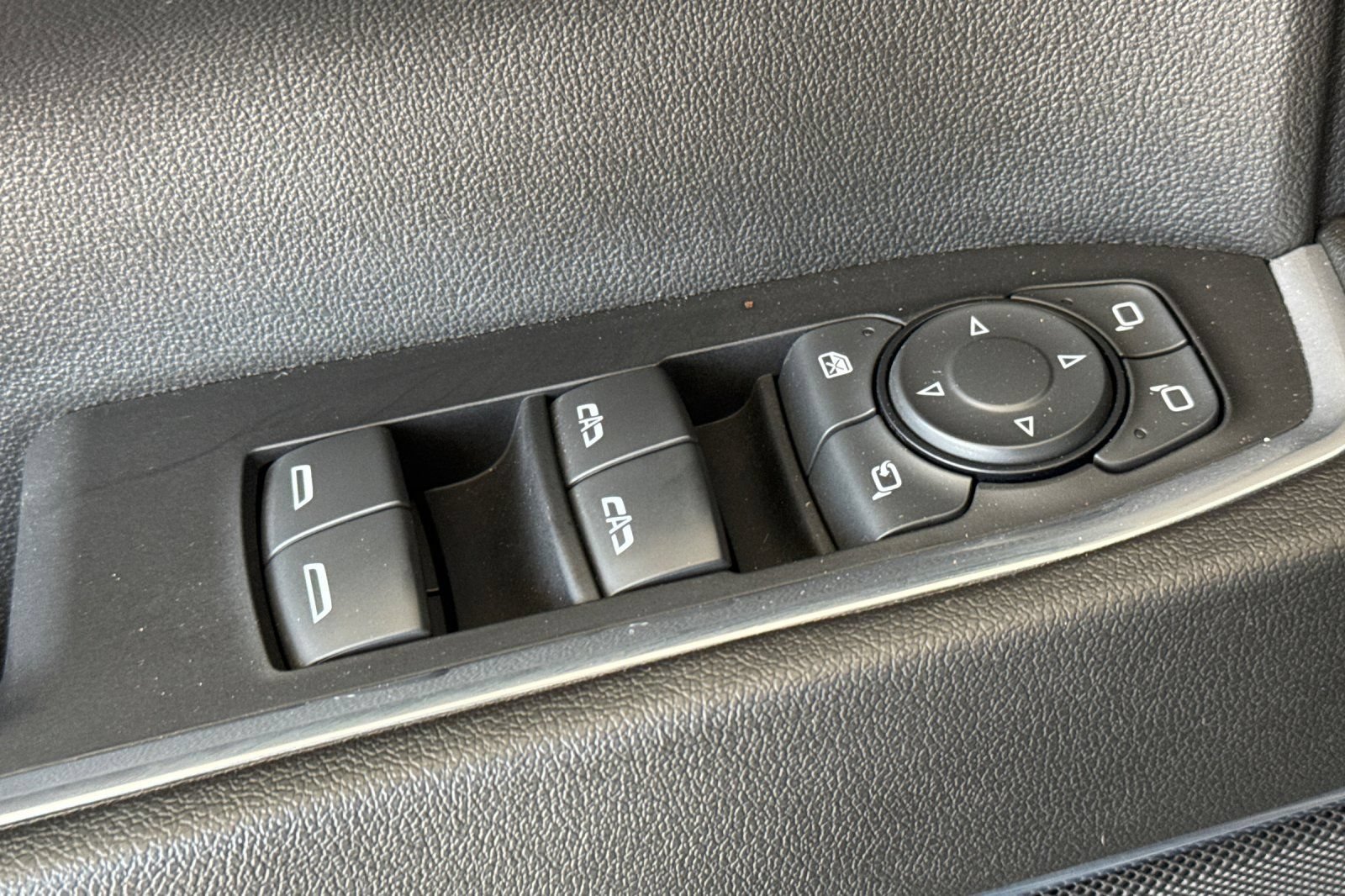 Used 2024 GMC Sierra 1500 SLT RWD image 12