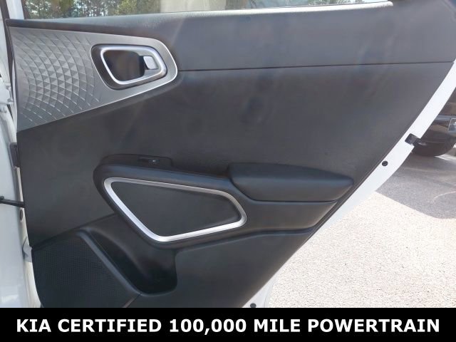 Certified 2025 Kia Soul LX image 24