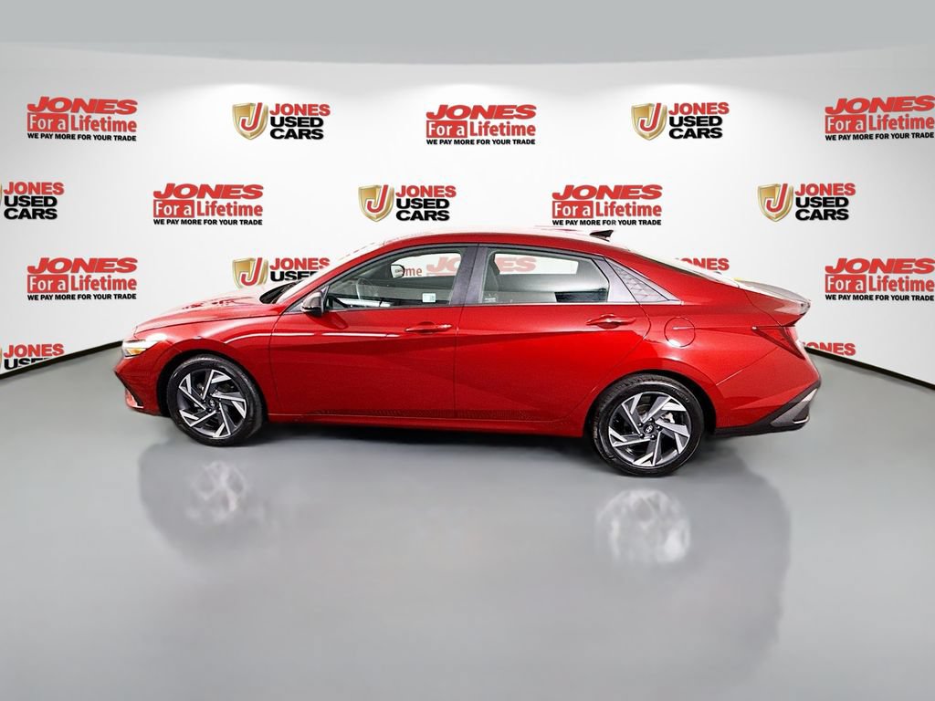 Certified 2025 Hyundai Elantra Sport w/ Cargo Package FWD image 13