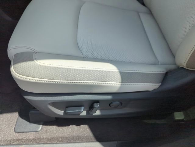 New 2026 Nissan Pathfinder SL w/ Cargo Package FWD image 30