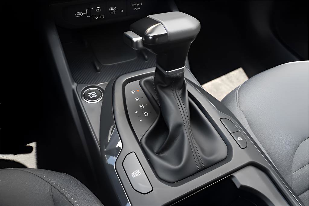 Certified 2025 Kia K4 EX FWD image 18
