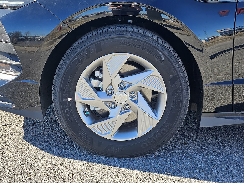 New 2026 Hyundai Sonata SE FWD image 12