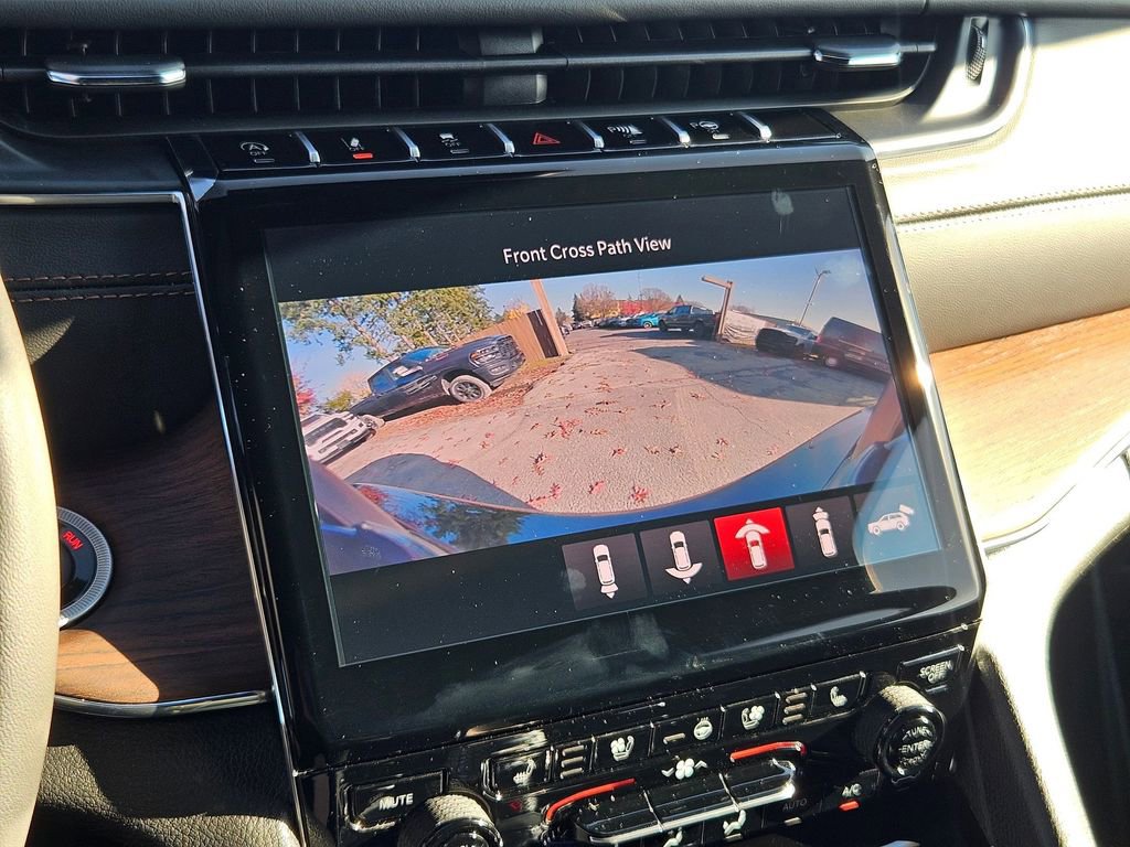 New 2025 Jeep Grand Cherokee Summit w/ Obsidian Package image 27