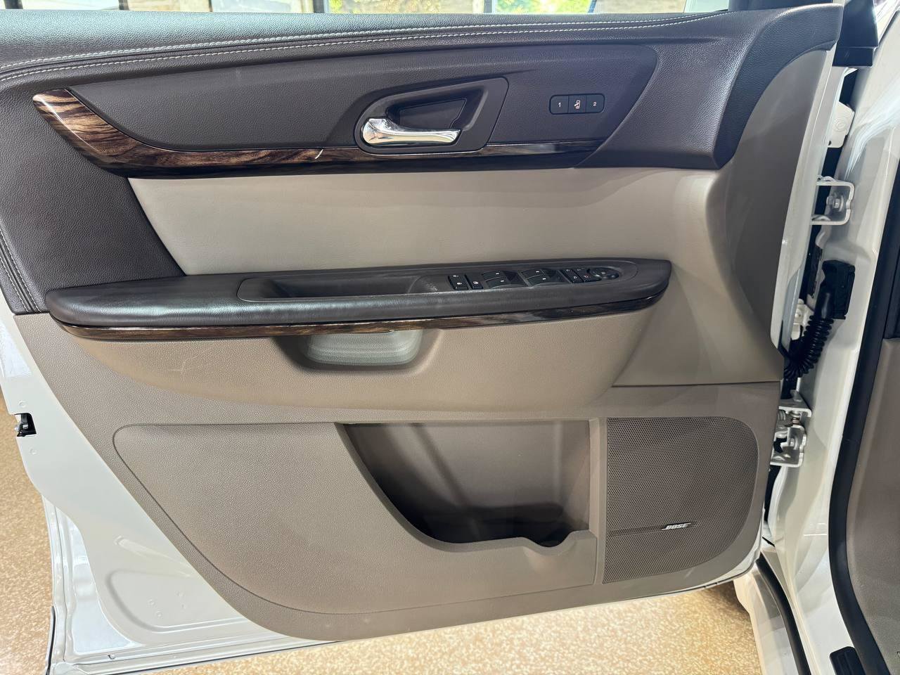 Used 2014 GMC Acadia Denali AWD/4WD image 18