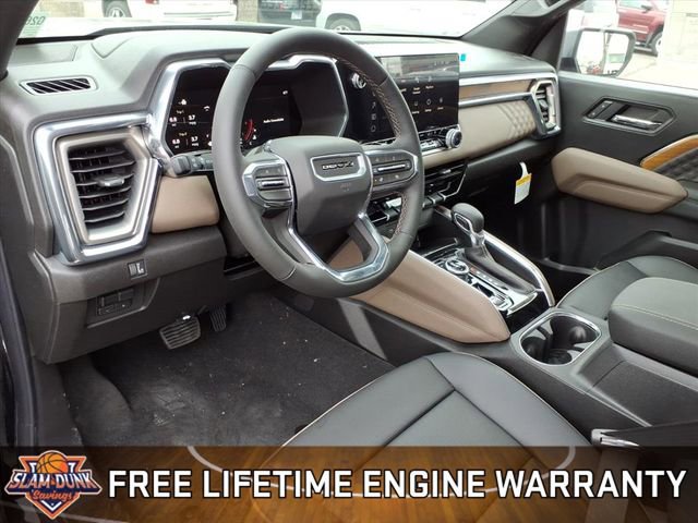 New 2026 GMC Canyon Denali image 3