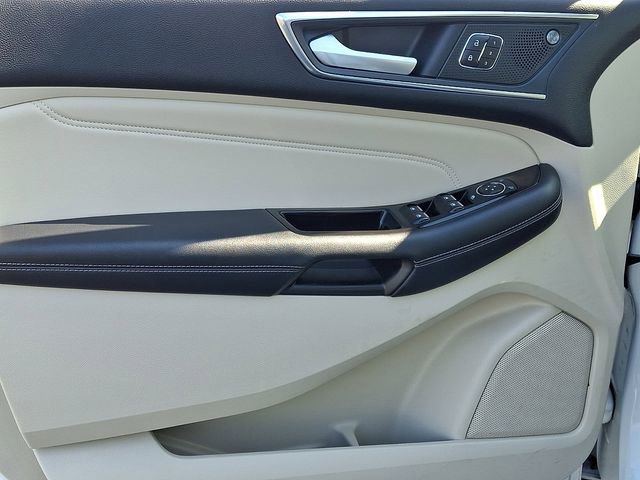 Used 2020 Ford Edge Titanium w/ Equipment Group 301A image 14