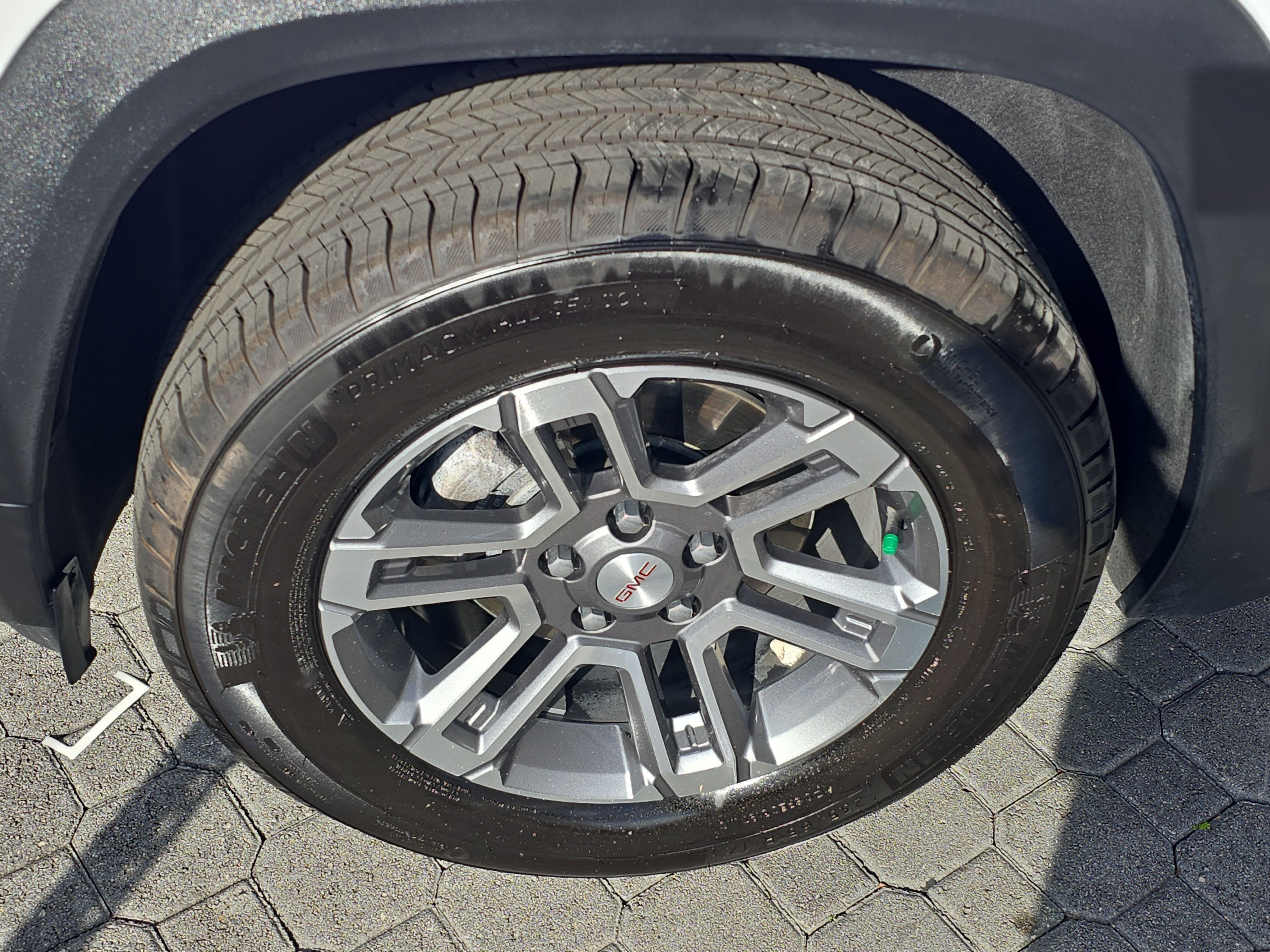 Used 2026 GMC Terrain Elevation image 10