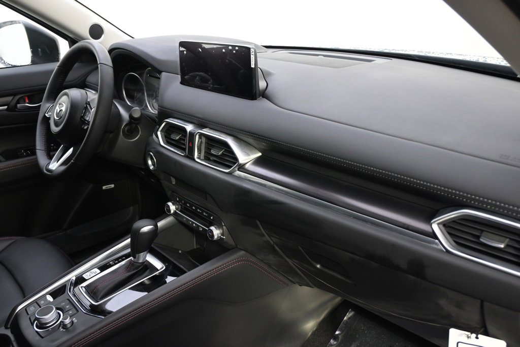 New 2025 MAZDA CX-5 Carbon Edition image 15