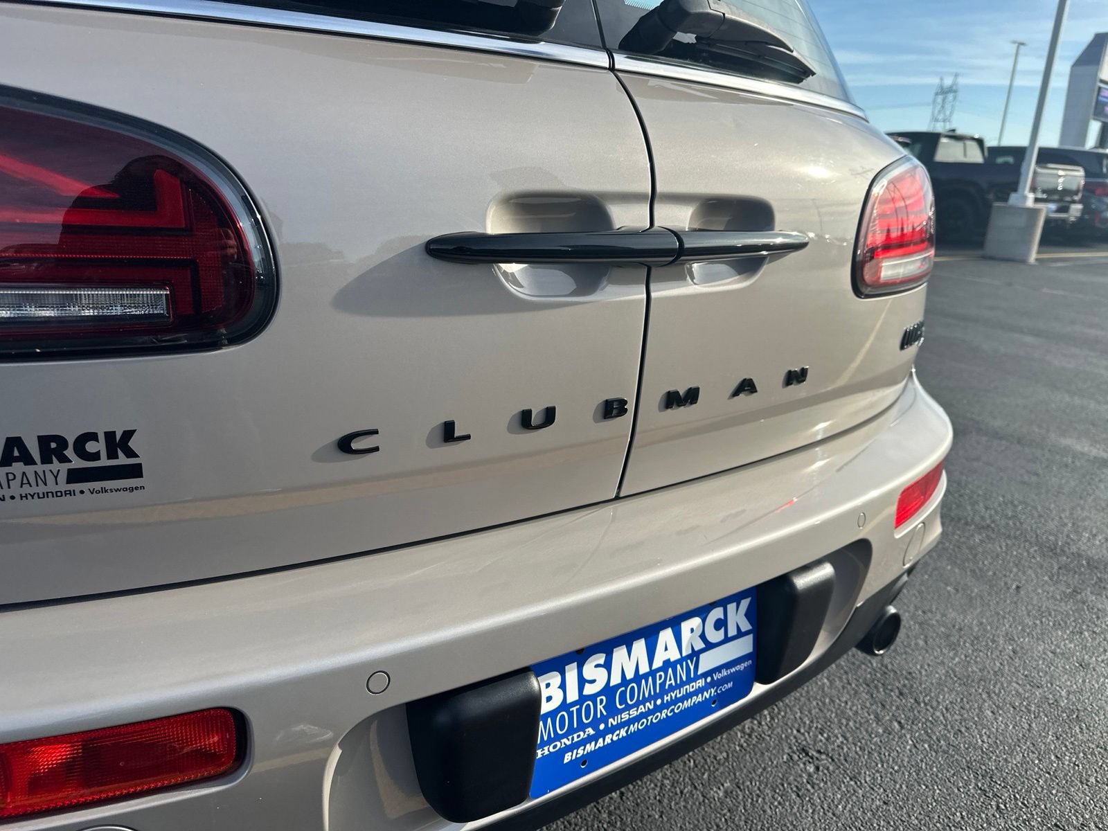 Used 2023 MINI Cooper Clubman S w/ Premium Package FWD image 7