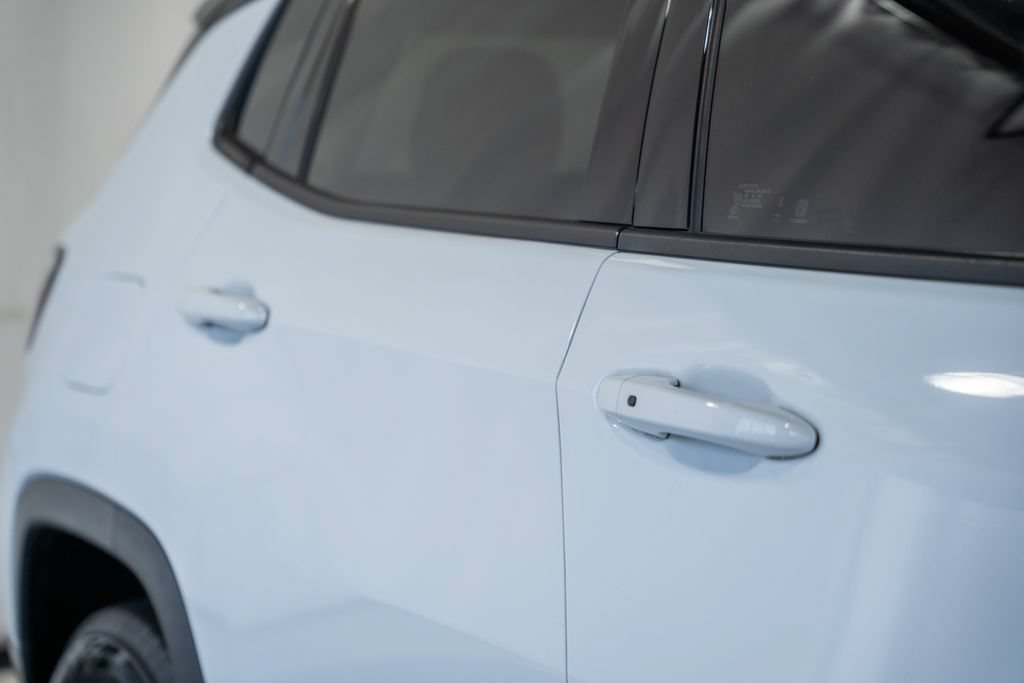 Certified 2023 Jeep Compass Latitude AWD/4WD image 15
