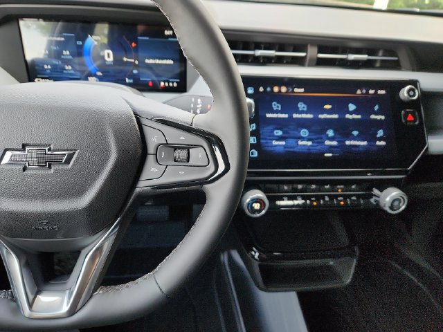 New 2027 Chevrolet Bolt LT w/ Comfort Package FWD image 26