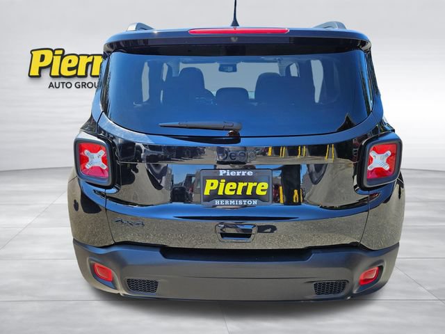 Used 2023 Jeep Renegade Altitude w/ Sun/Sound Group AWD/4WD image 4