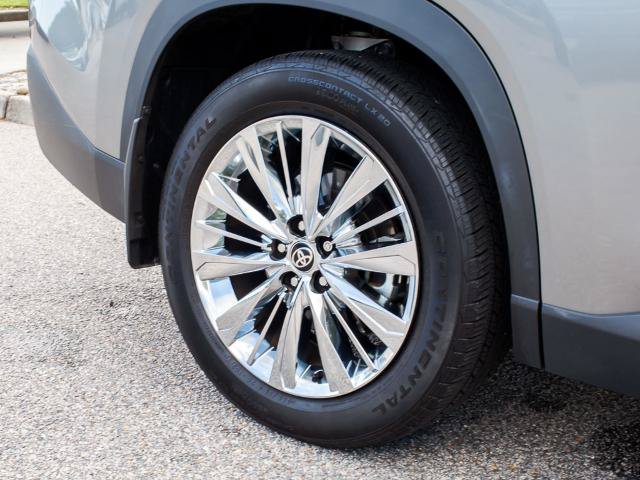 Used 2025 Toyota Grand Highlander AWD image 7