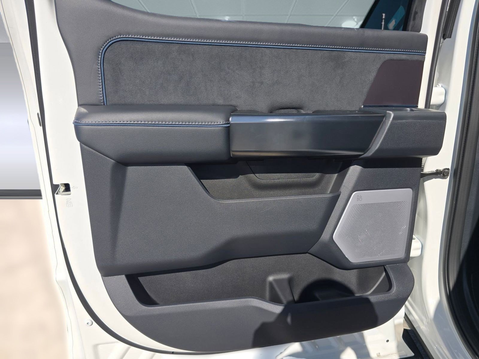 New 2026 Ford F250 Platinum w/ Tremor Off-Road Package image 20