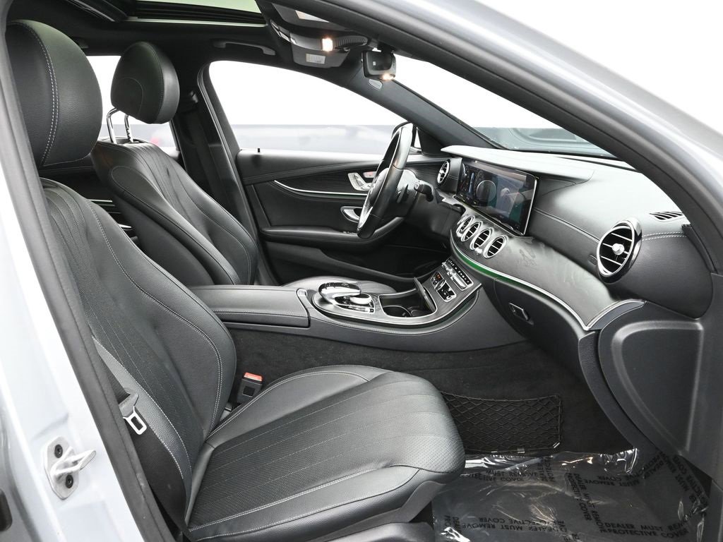 Used 2020 Mercedes-Benz E 450 4MATIC Wagon w/ Premium Package image 21
