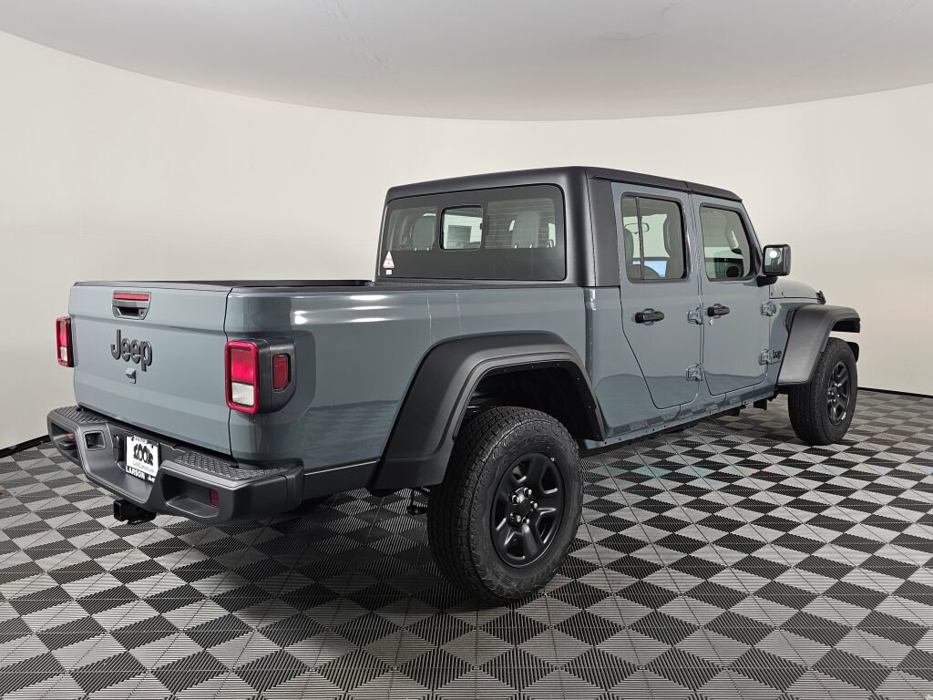 New 2025 Jeep Gladiator Sport image 4