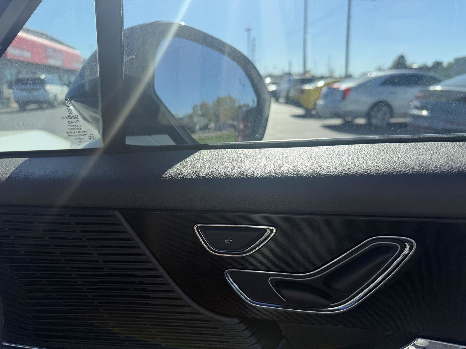 Used 2020 Lincoln Corsair FWD w/ Premium Package image 19