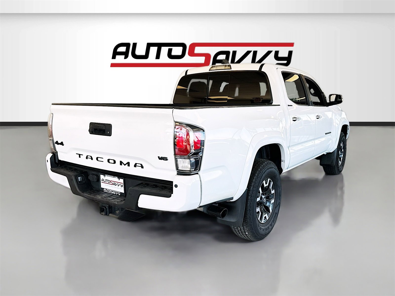 Used 2020 Toyota Tacoma Limited image 7