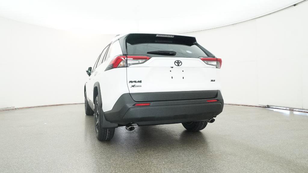New 2025 Toyota RAV4 XLE image 31