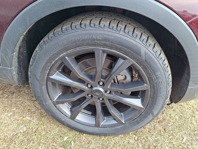 Used 2018 Ford Explorer XLT w/ Equipment Group 202A image 11