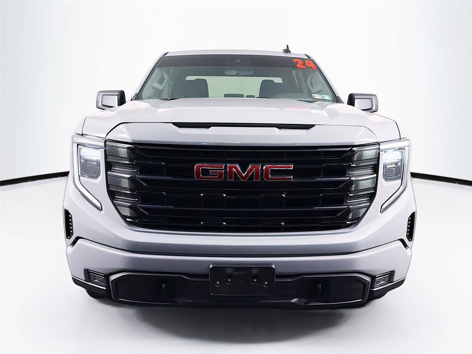 Used 2024 GMC Sierra 1500 Elevation w/ X31 Off-Road Package AWD/4WD image 6