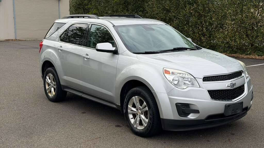 Used 2015 Chevrolet Equinox LT w/ Driver Convenience Package AWD/4WD image 9