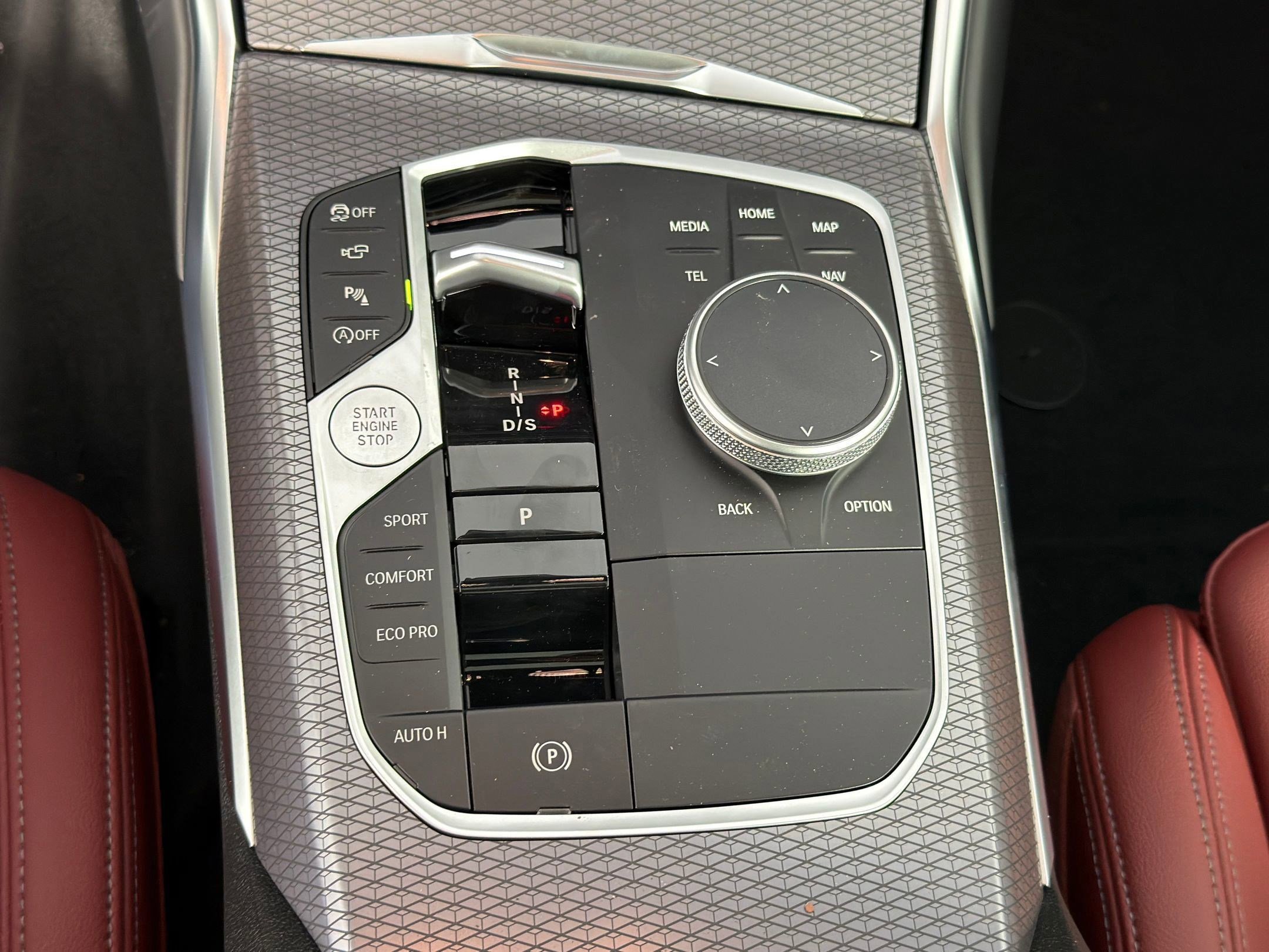 Used 2026 BMW 330i Sedan w/ M Sport Package image 15