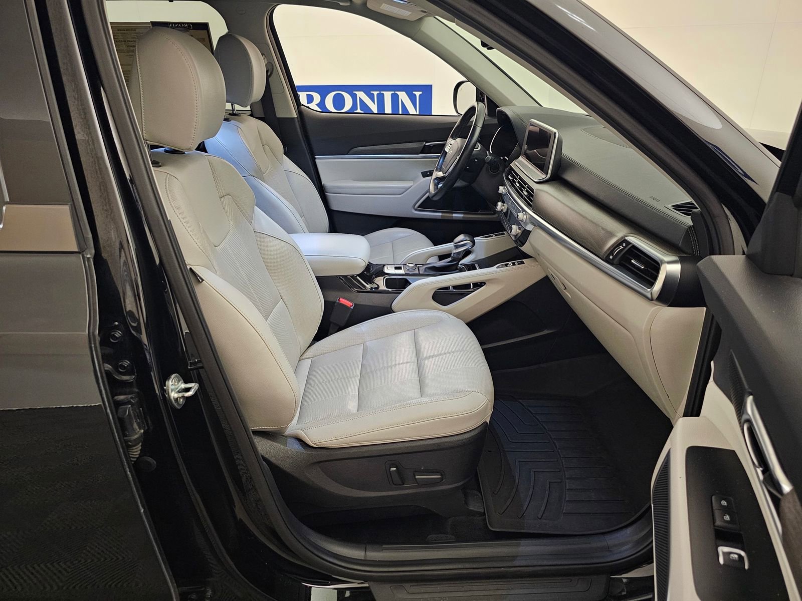 Used 2022 Kia Telluride EX w/ EX Premium Package image 34