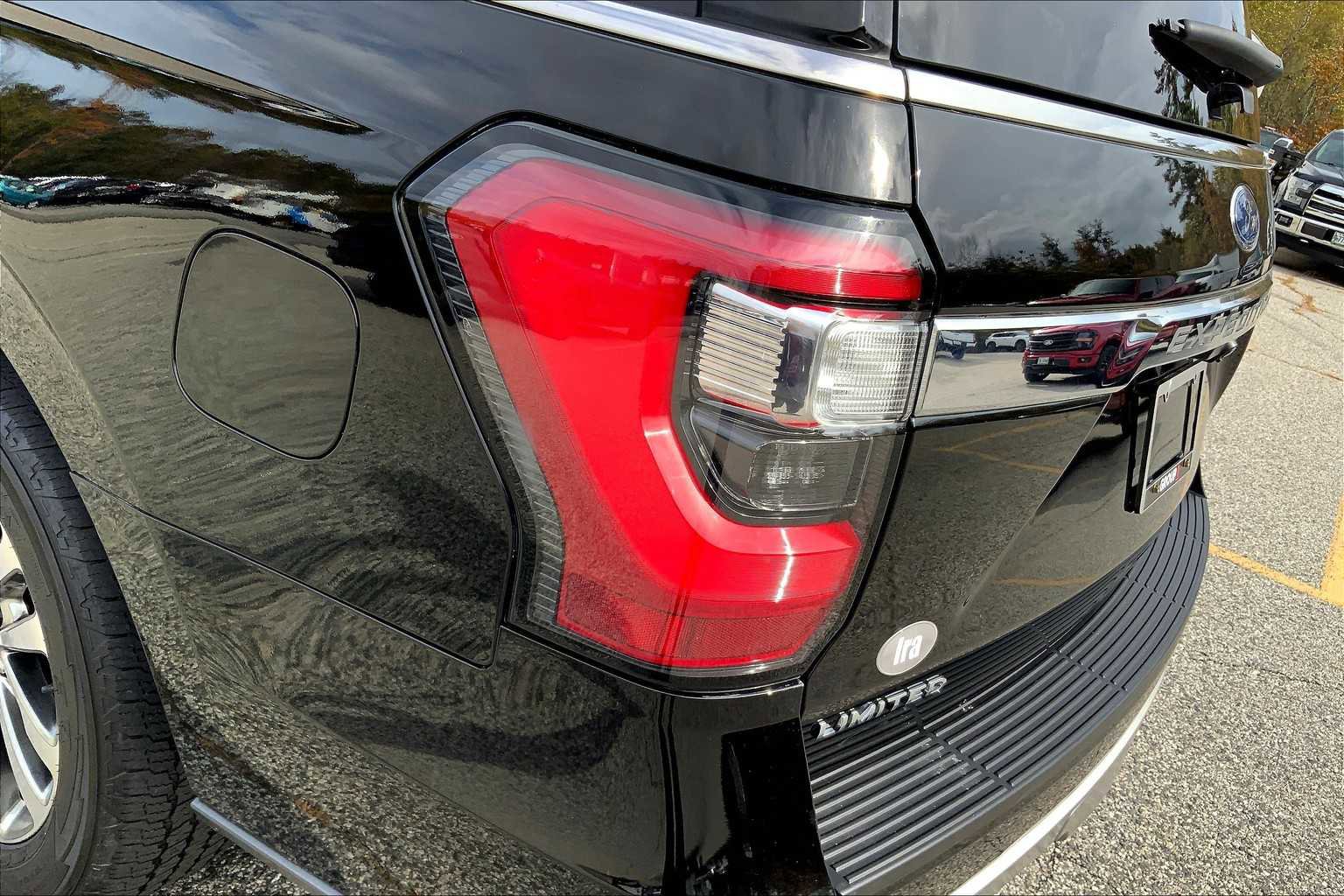 Used 2018 Ford Expedition Limited image 27