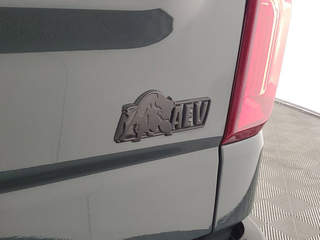 New 2026 Chevrolet Silverado 1500 ZR2 AWD/4WD image 32