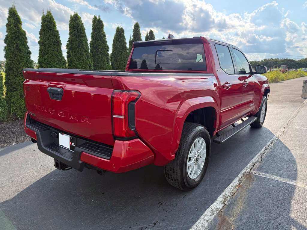 Certified 2025 Toyota Tacoma SR5 w/ SR5 Upgrade Package AWD/4WD image 2
