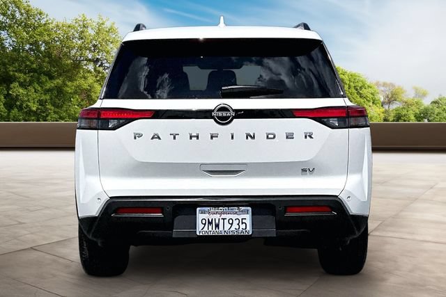 Certified 2024 Nissan Pathfinder SV FWD image 5