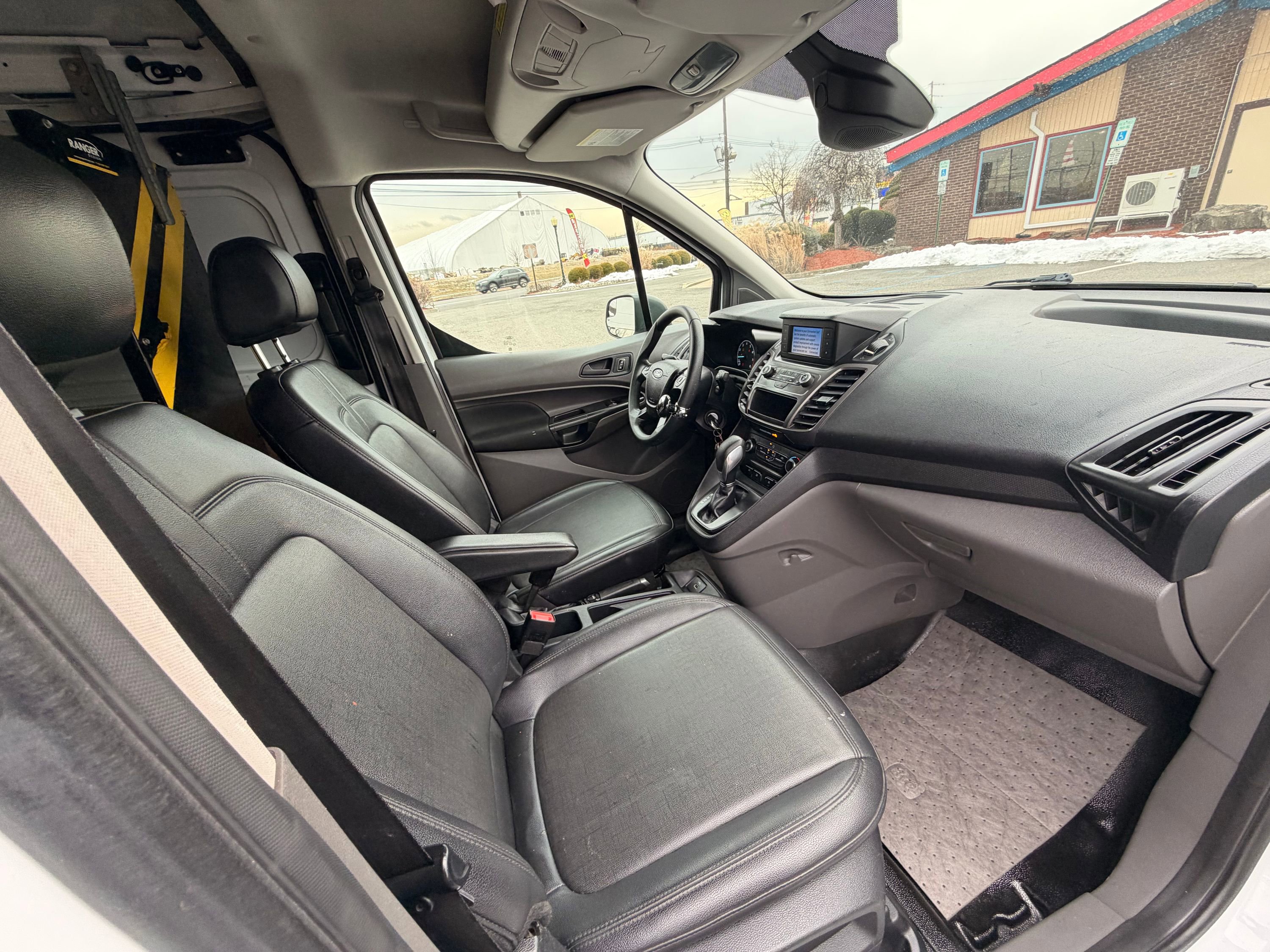 Used 2019 Ford Transit Connect XL image 19
