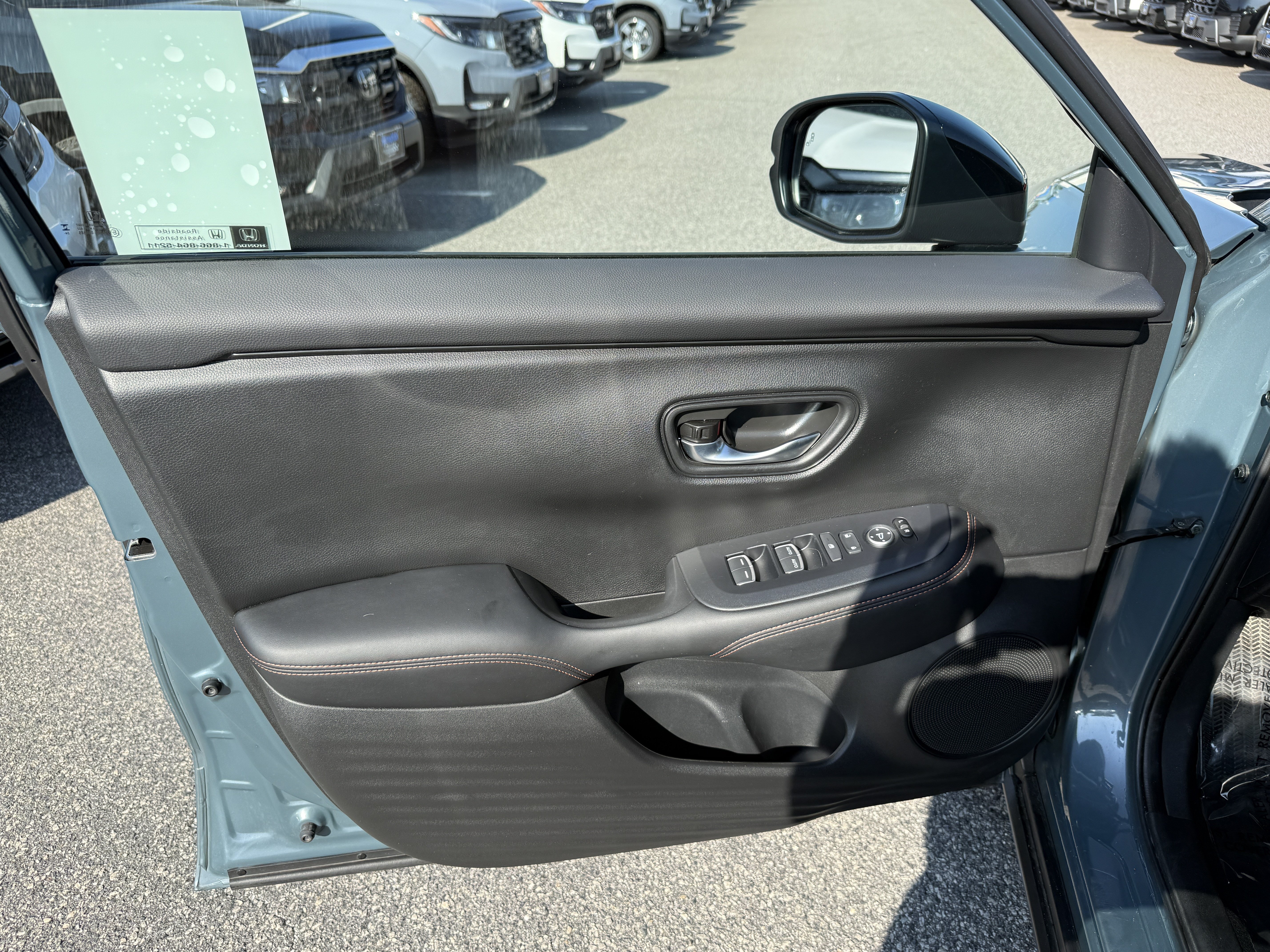 Used 2025 Honda HR-V Sport image 14