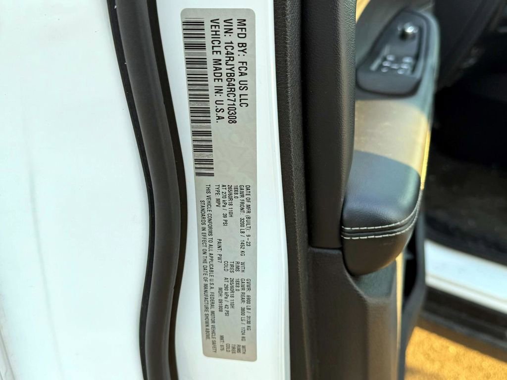 Used 2024 Jeep Grand Cherokee Limited 4xe image 18