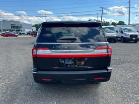 Used 2019 Lincoln Navigator Reserve AWD/4WD image 4