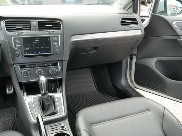 Used 2017 Volkswagen Golf Alltrack SEL image 23