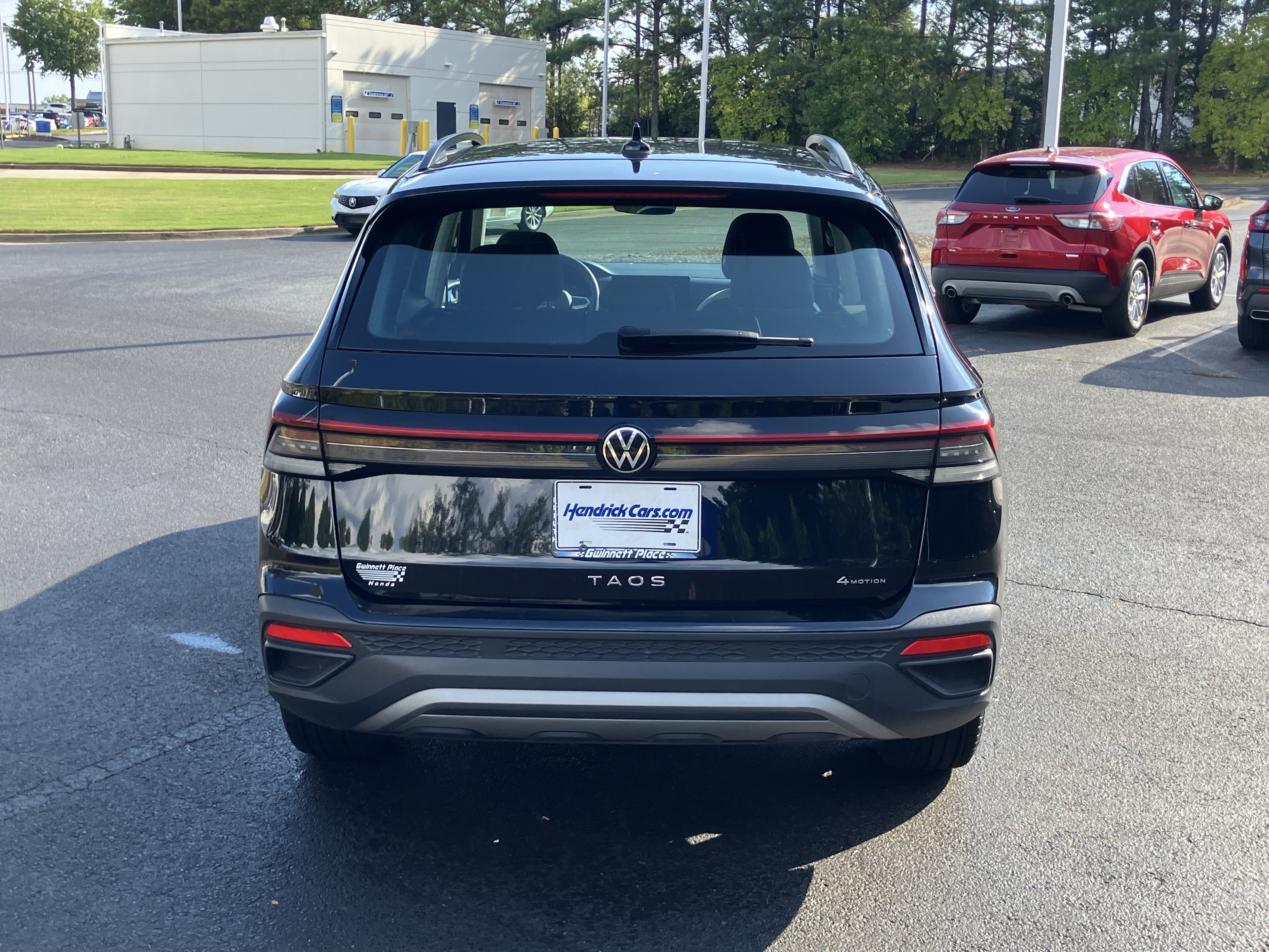 Used 2025 Volkswagen Taos S AWD/4WD image 9