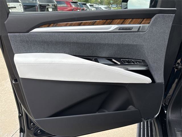 New 2025 Cadillac Escalade Sport Platinum w/ LPO, ONYX Package image 10