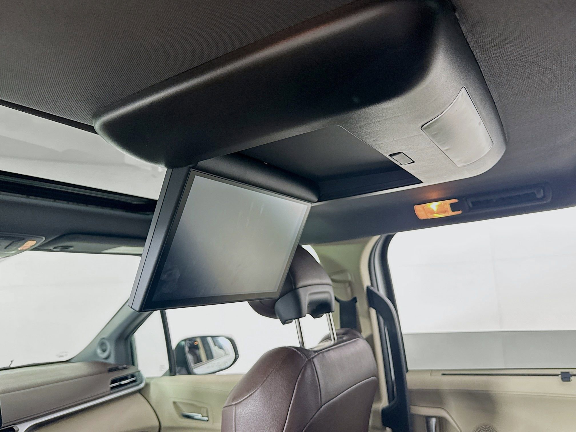 Certified 2022 Toyota Sienna Platinum image 22