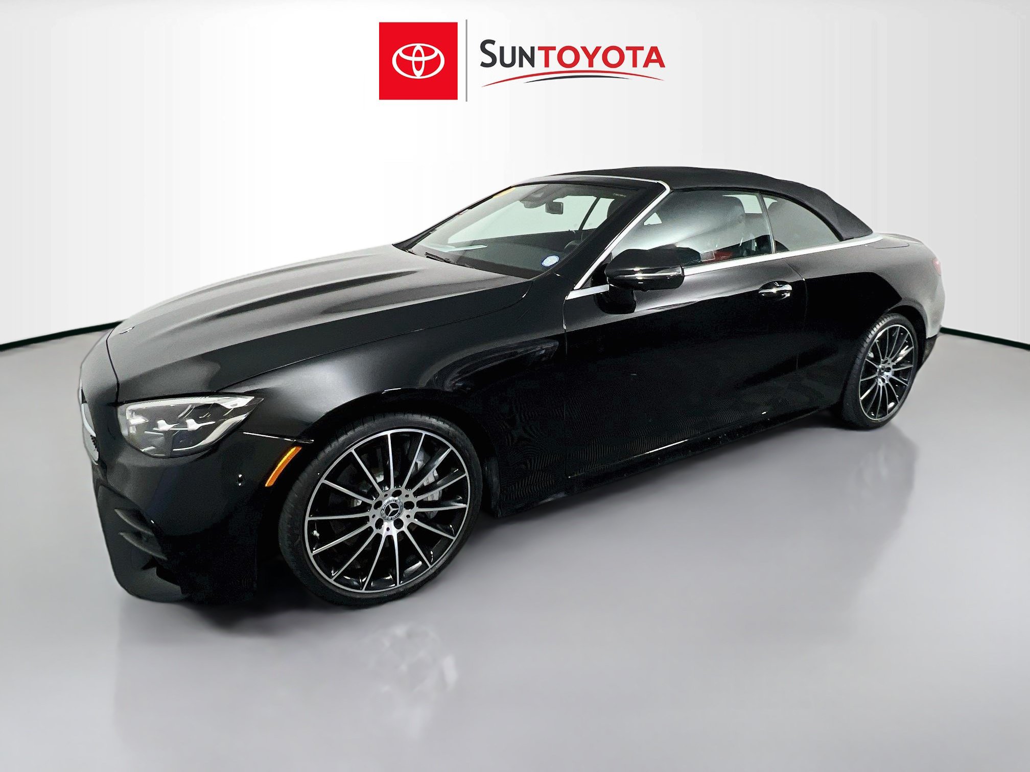 Used 2023 Mercedes-Benz E 450 Cabriolet w/ AMG Line image 9