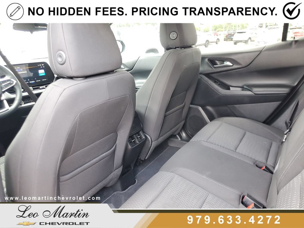 Used 2026 Chevrolet Equinox LT FWD image 10