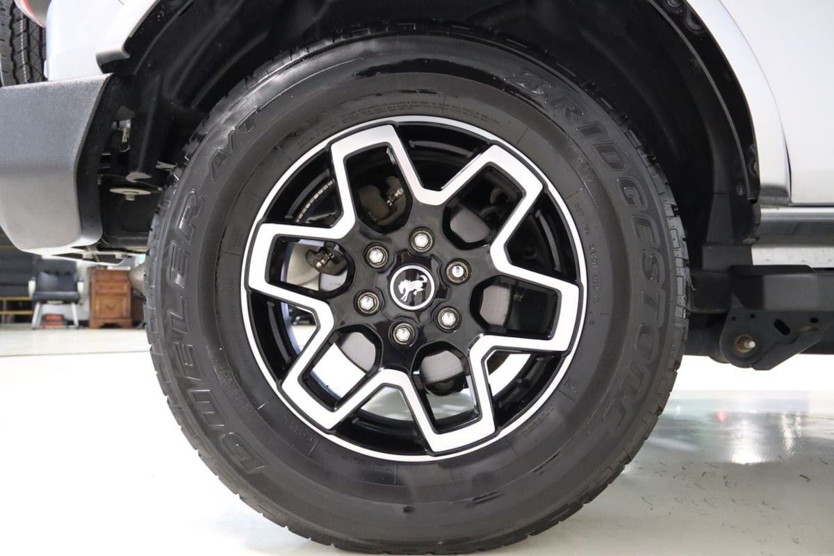 Used 2023 Ford Bronco Outer Banks AWD/4WD image 86