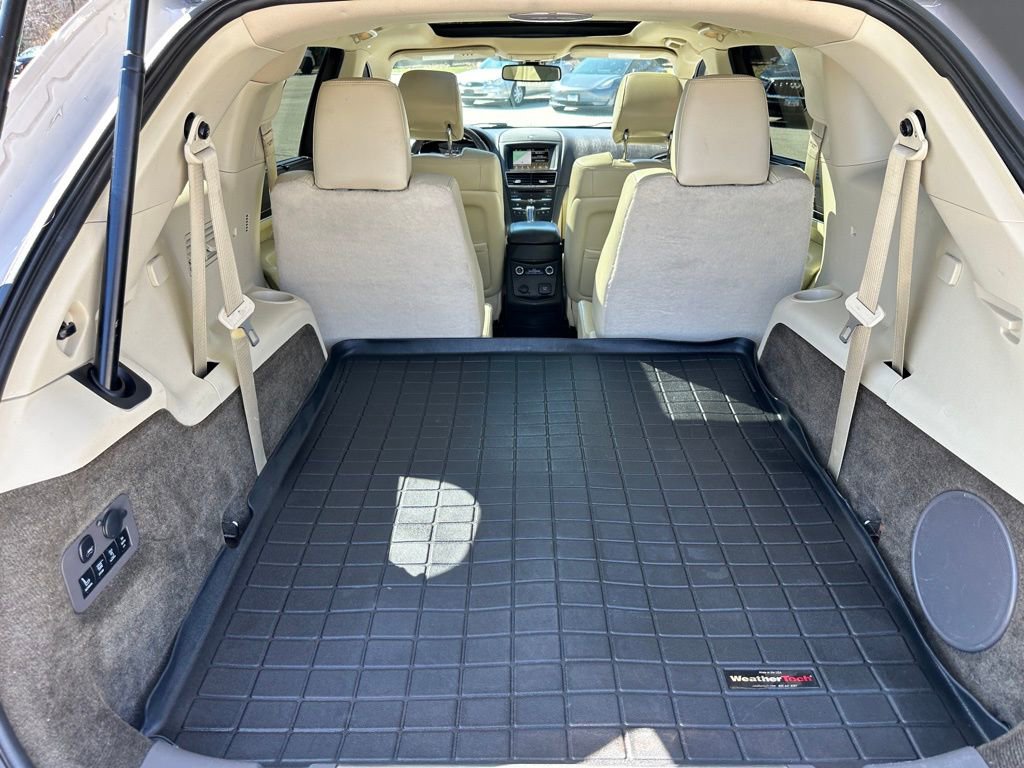 Used 2018 Lincoln MKT AWD w/ Technology Package image 11