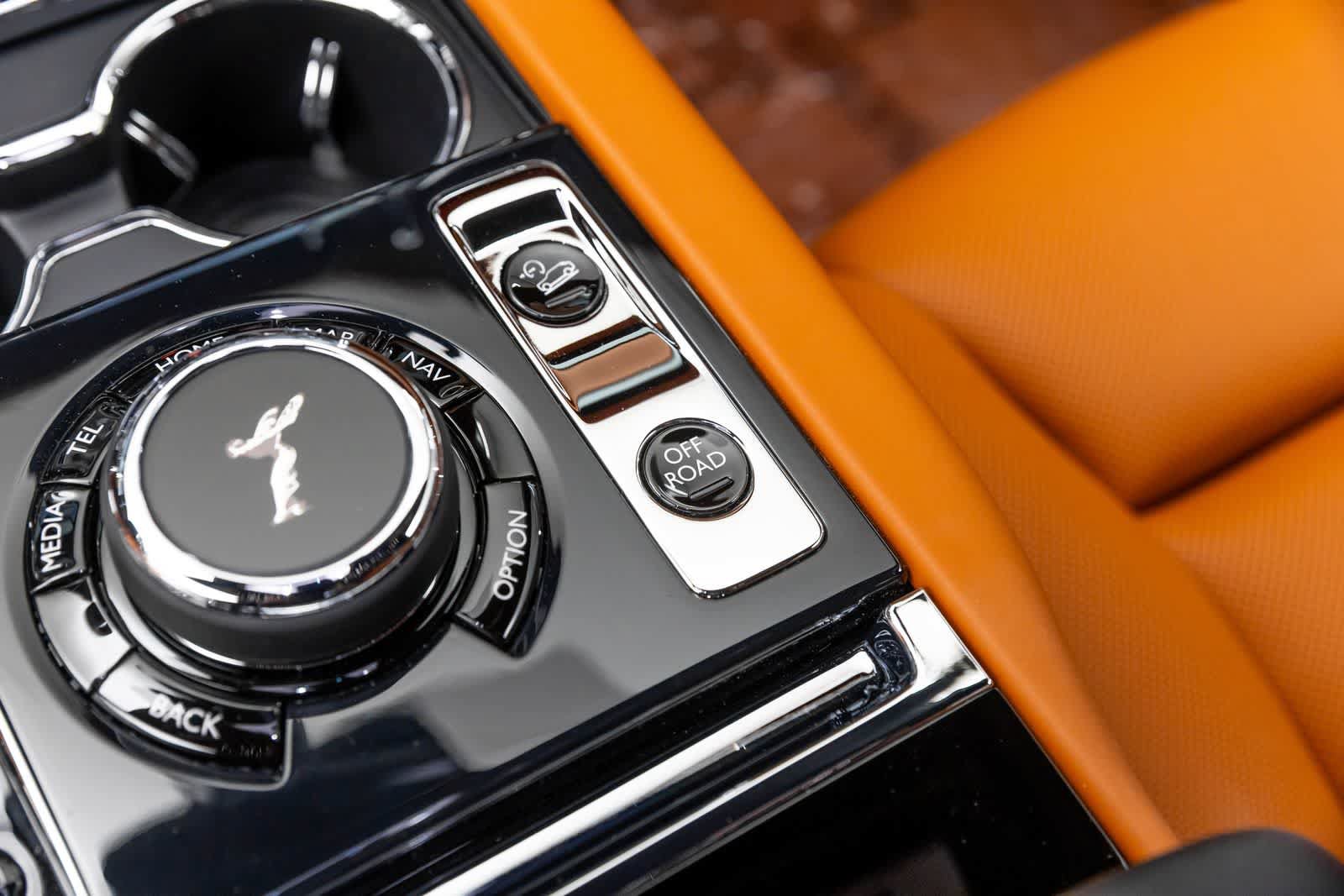 New 2026 Rolls-Royce Cullinan AWD/4WD image 30