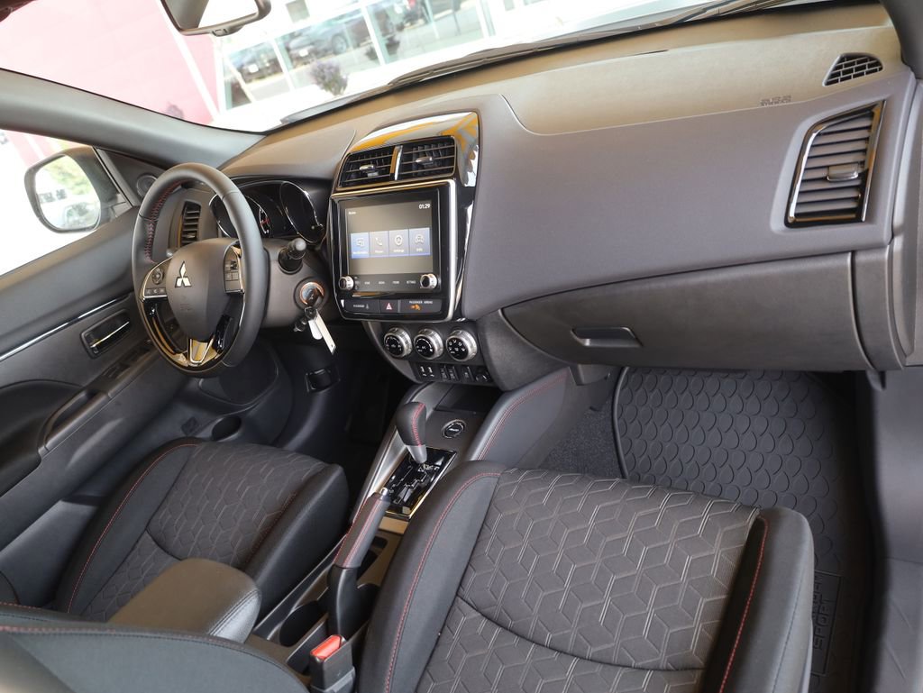 New 2025 Mitsubishi Outlander Sport AWD image 17