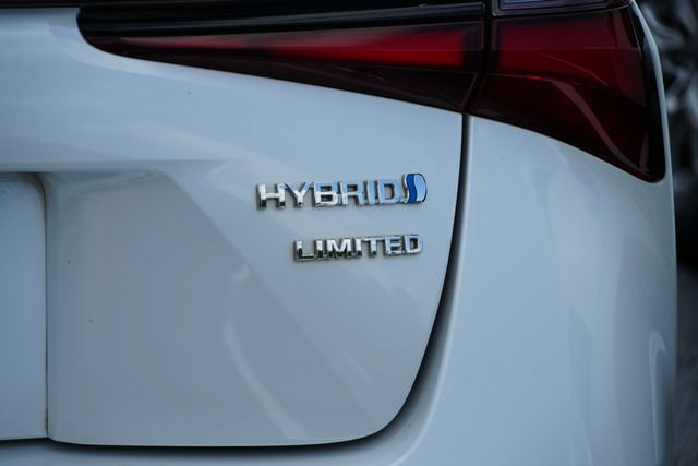 Used 2021 Toyota Prius Limited FWD image 12