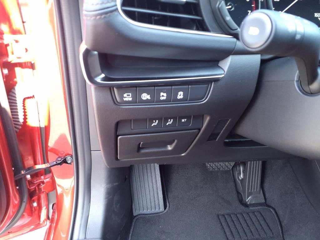 New 2024 MAZDA MAZDA3 Hatchback w/Premium Plus Pkg image 16
